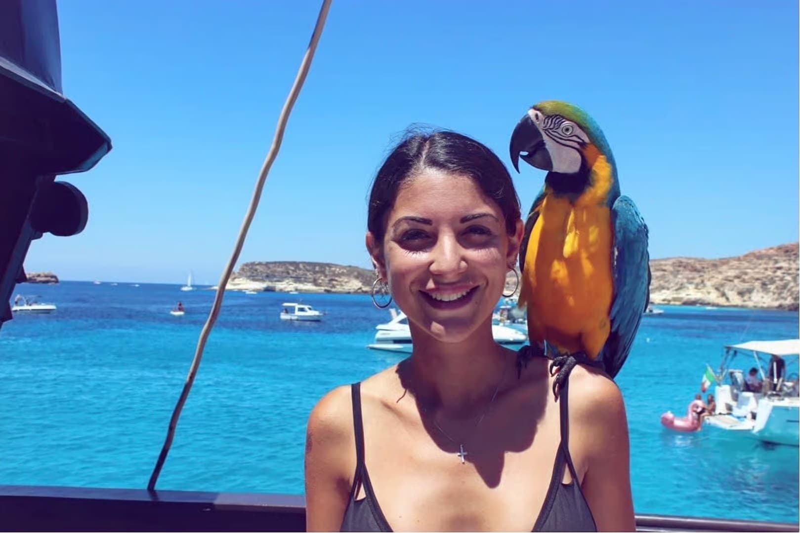 Tour in barca diurno con navi pirata, pranzo e musica - Lampedusa 3
