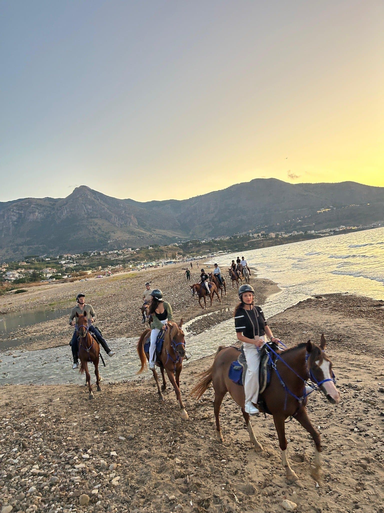 Passeggiata a cavallo sul mare al tramonto - Castellammare del Golfo 2