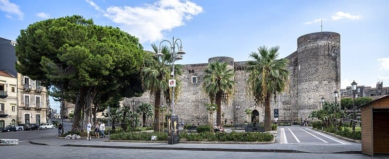 Castello Ursino: fortezza medievale e museo civico di Catania